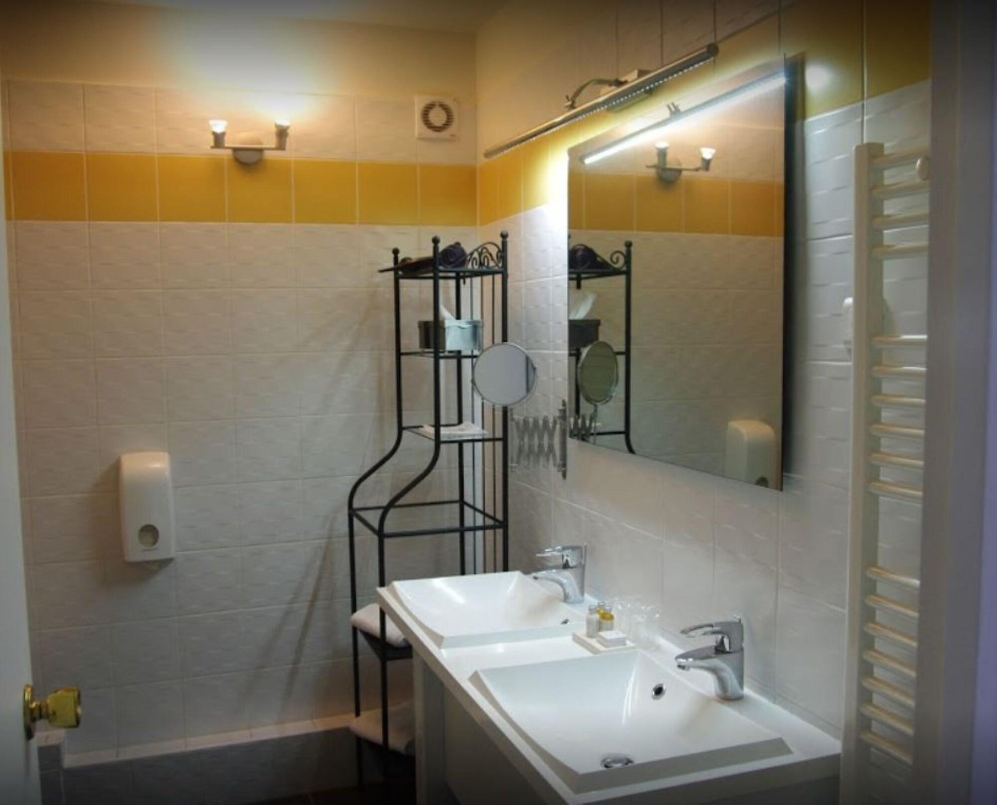 Best Western Blanche De Castille Dourdan Zewnętrze zdjęcie
